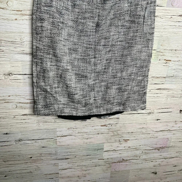 Banana republic gray mini skirt size 12 - Picture 2 of 6